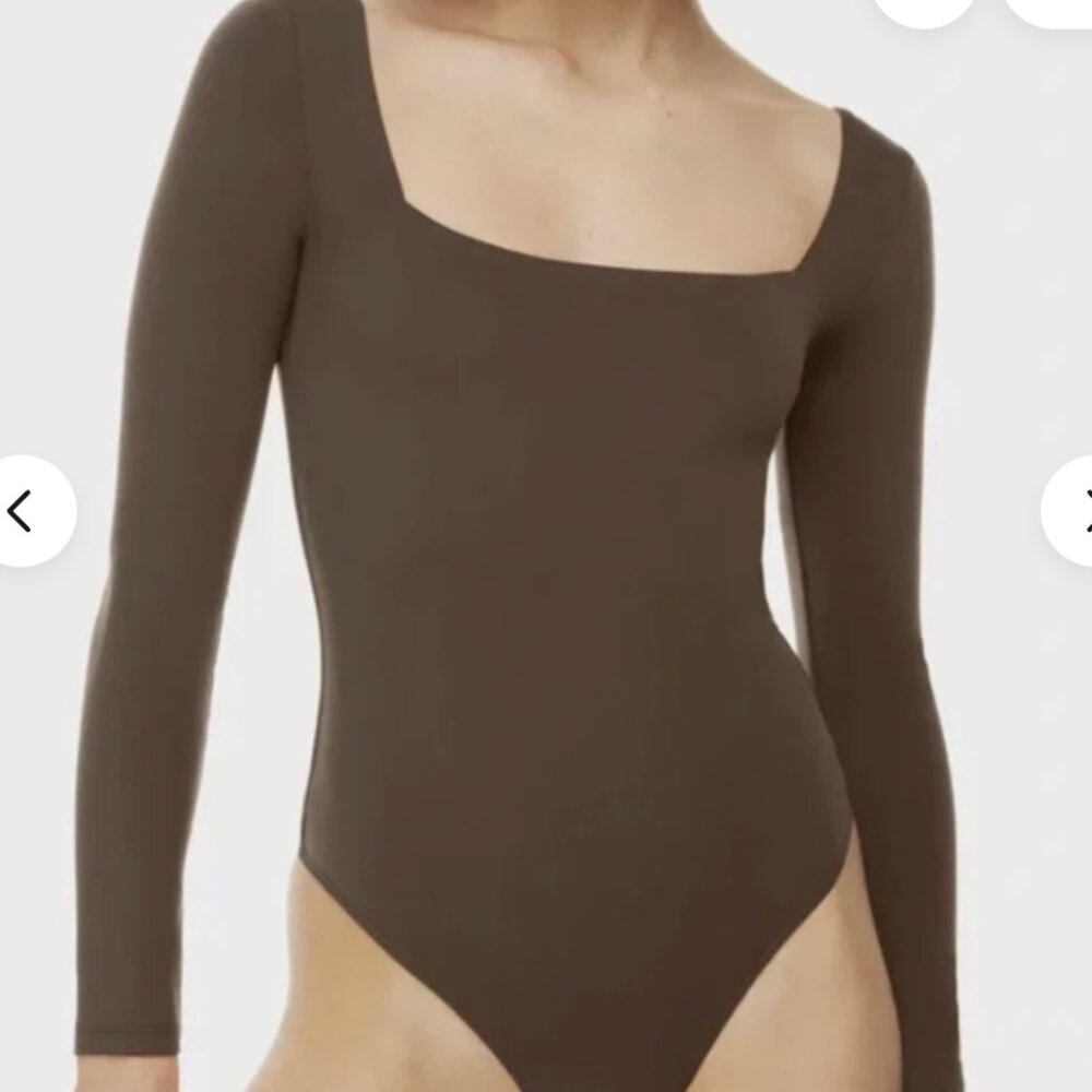 Aritiza Contour Longsleeve Bodysuit - Brown